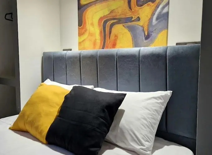 Faronita - Luxury Apt In The Heart Of Kalamata